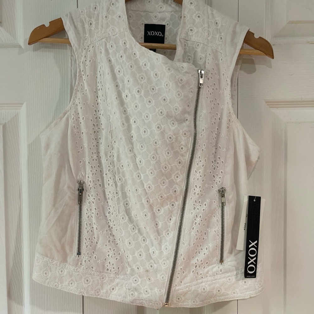 XOXO Ivory White Eyelet Zip Vest
